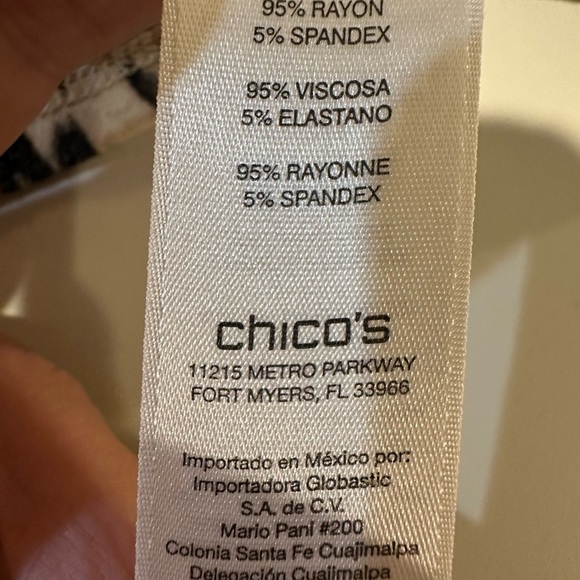 Chicos Leopard Print Long Sleeve Top size 12 (Size 2) - Picture 4 of 6